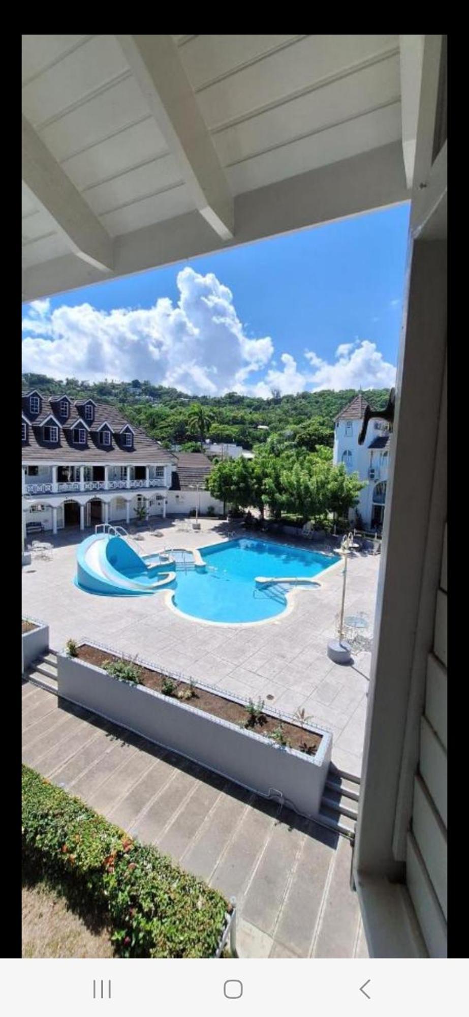 Contemporary One Bedroom At Sandcastles Apartment *